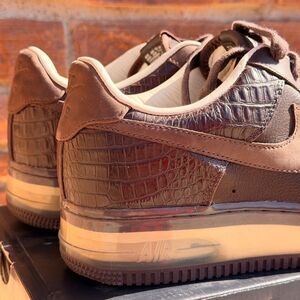 Nike Air Force 1 Supreme '07 Plus – Baroque Brown / Faux Croc Max SPRM Chocolate